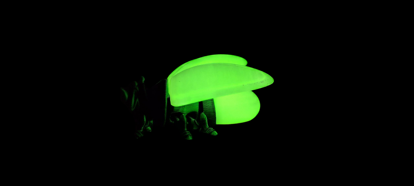 3D printed firefly – movable wings & feet – PLA – custom color – Flexi Factory Design