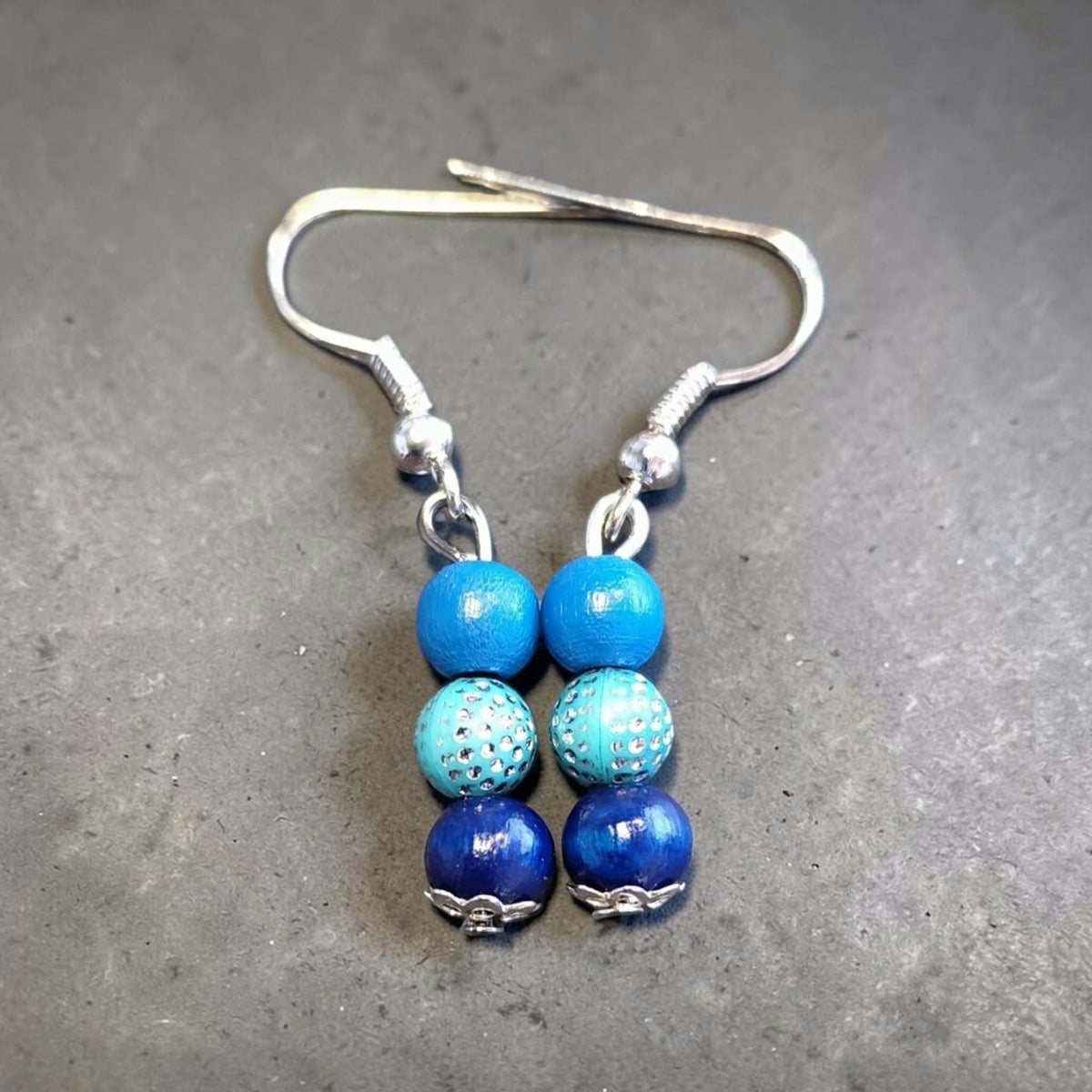Blaue Perlen-Ohrringe – Modeschmuck in 4 verschiedenen Varianten