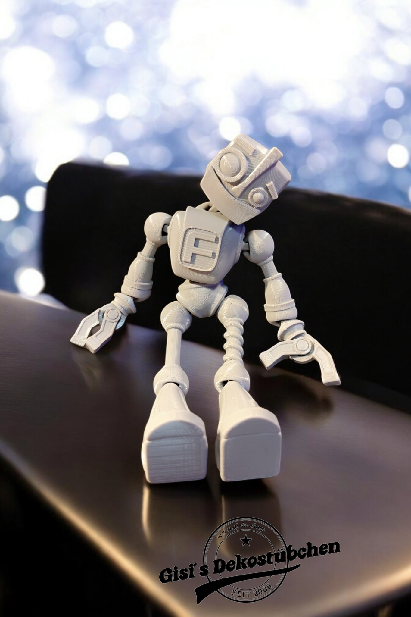 Flexi Robot | Articulated Robot Fidget Toy with Opening Hands | 3D Printed Desk