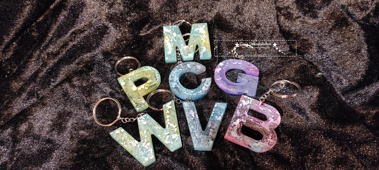 Resin letter keychain