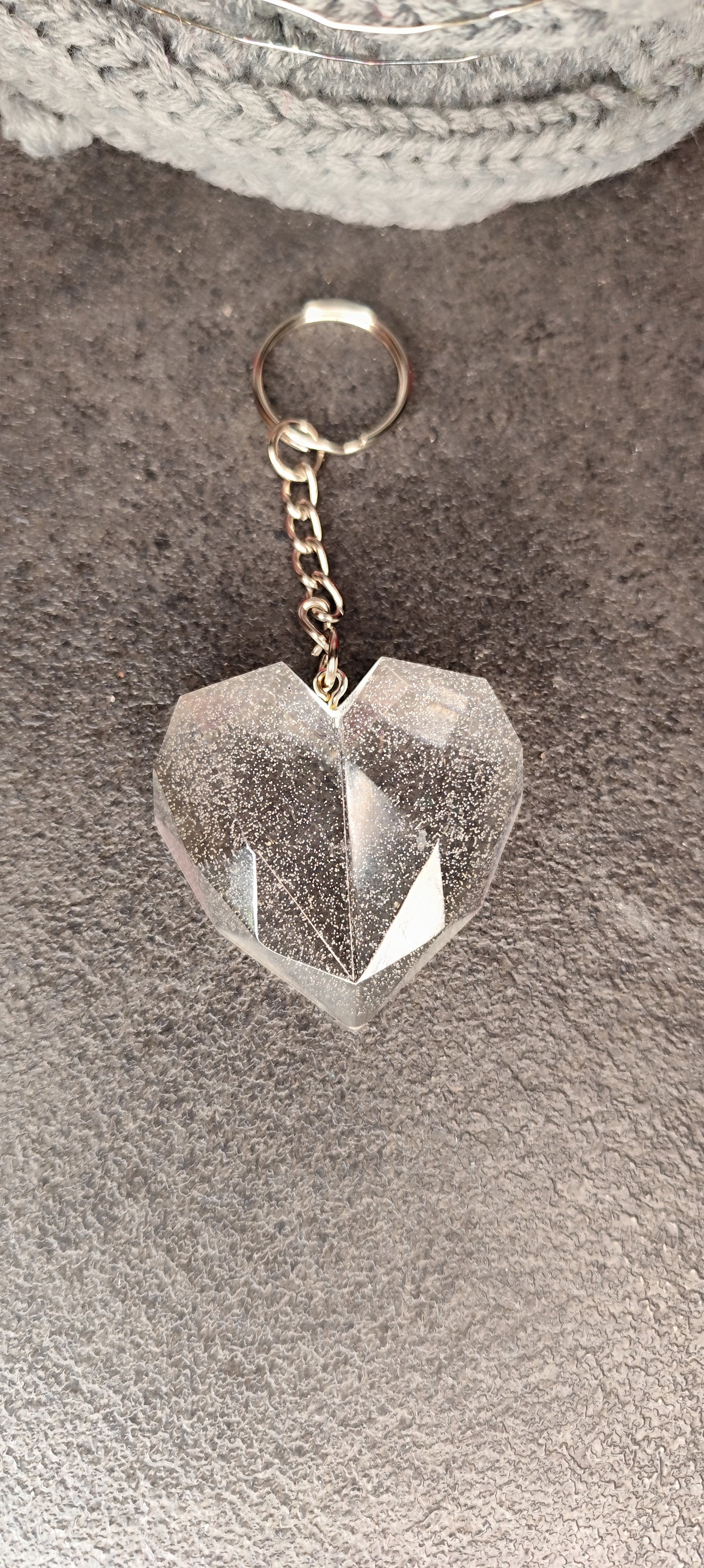 Resin geometric heart keychain