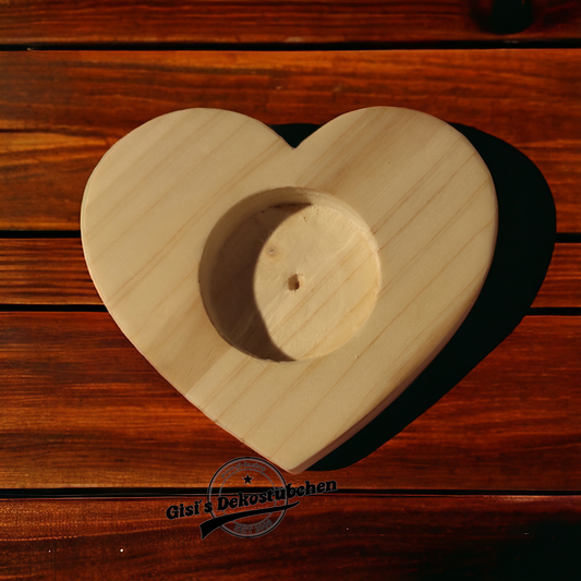 Heart-shaped tealight holder, hand-sawn
