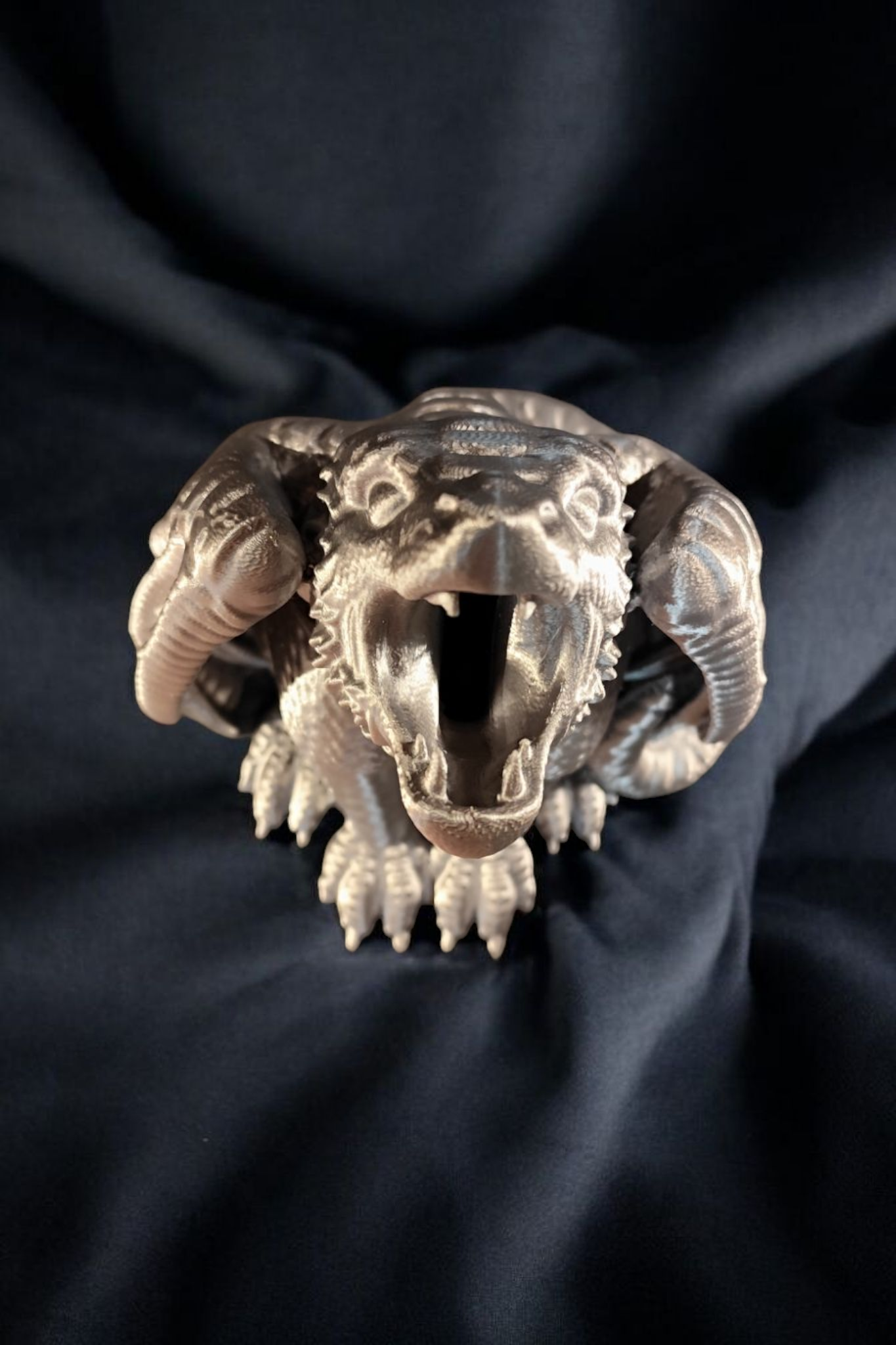 “Guardian of Treasures” – Mystical Dragon Money Box from 3D Printing