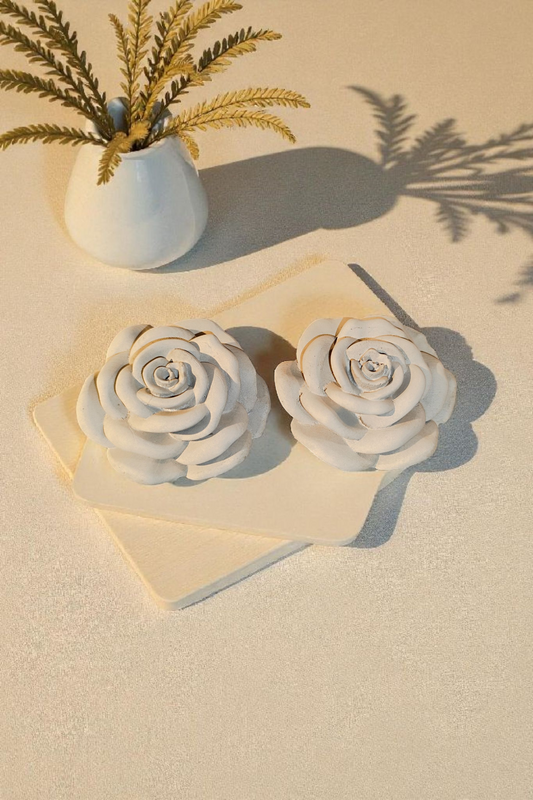 Rose made of concrete, handmade, weatherproof, unique