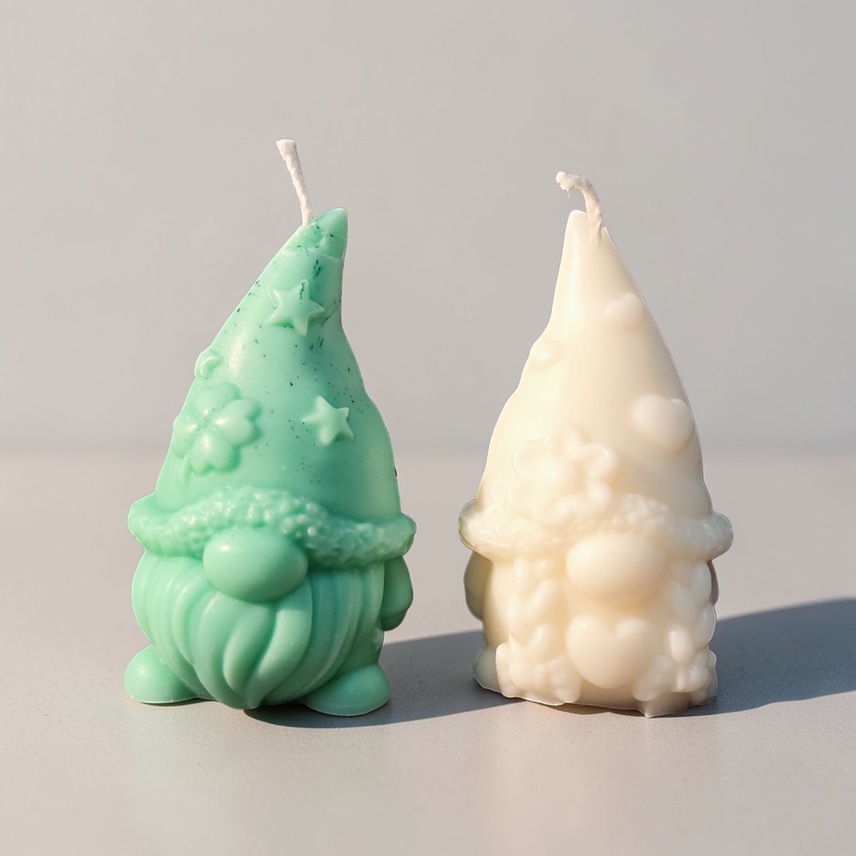 Spring Elf Candle made of soy wax – Girl or Boy – Choice of color & fragrance