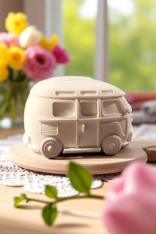 Summer Vibes on Wheels – The small decorative ceramic van
