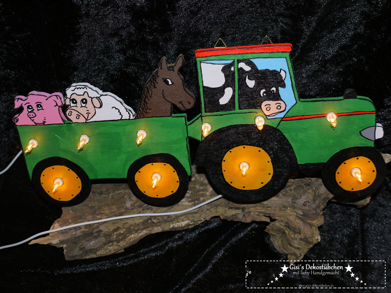 "Tractor with Farm Animals" Wall Lamp with LED