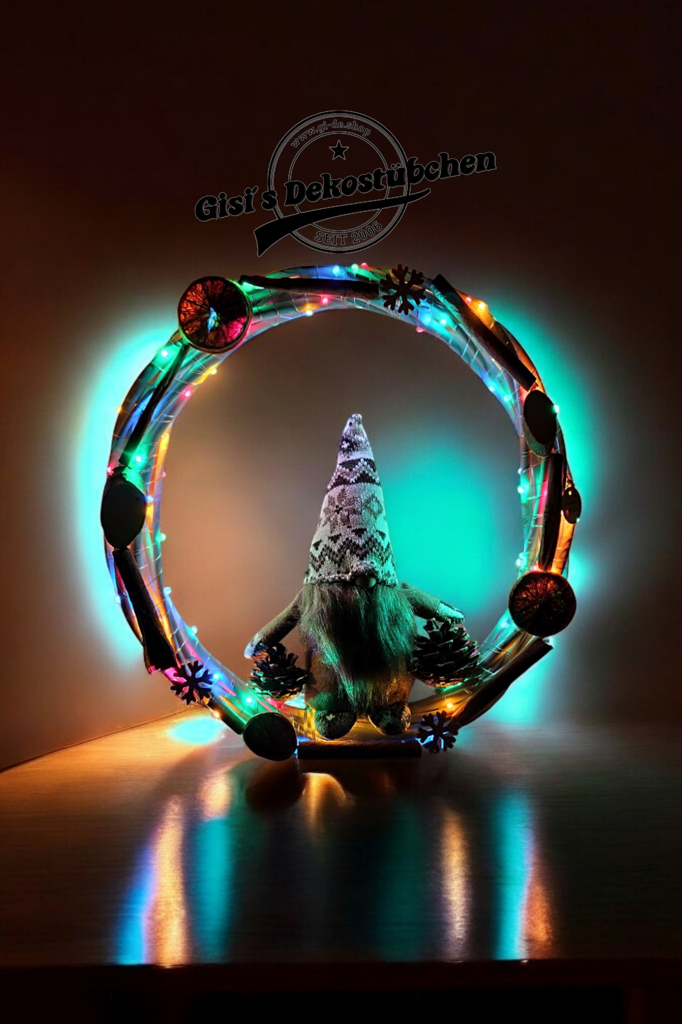 Door wreath, door decoration, door ornament, Christmas, gnome, pine cones, snowflakes, oranges, cinnamon, ribbon, modern