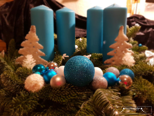 Advent wreath freshly tied turquoise, white, silver 