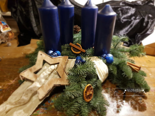 Advent wreath freshly tied blue, natural 