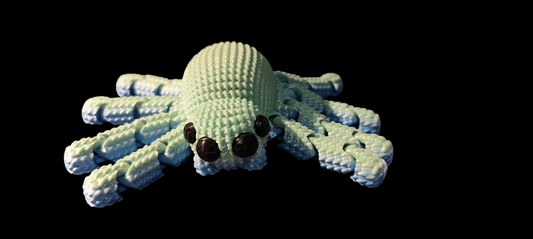 3D printed spider “knitted” as a keychain – PLA – custom color possible – approx. 14x12x3 cm