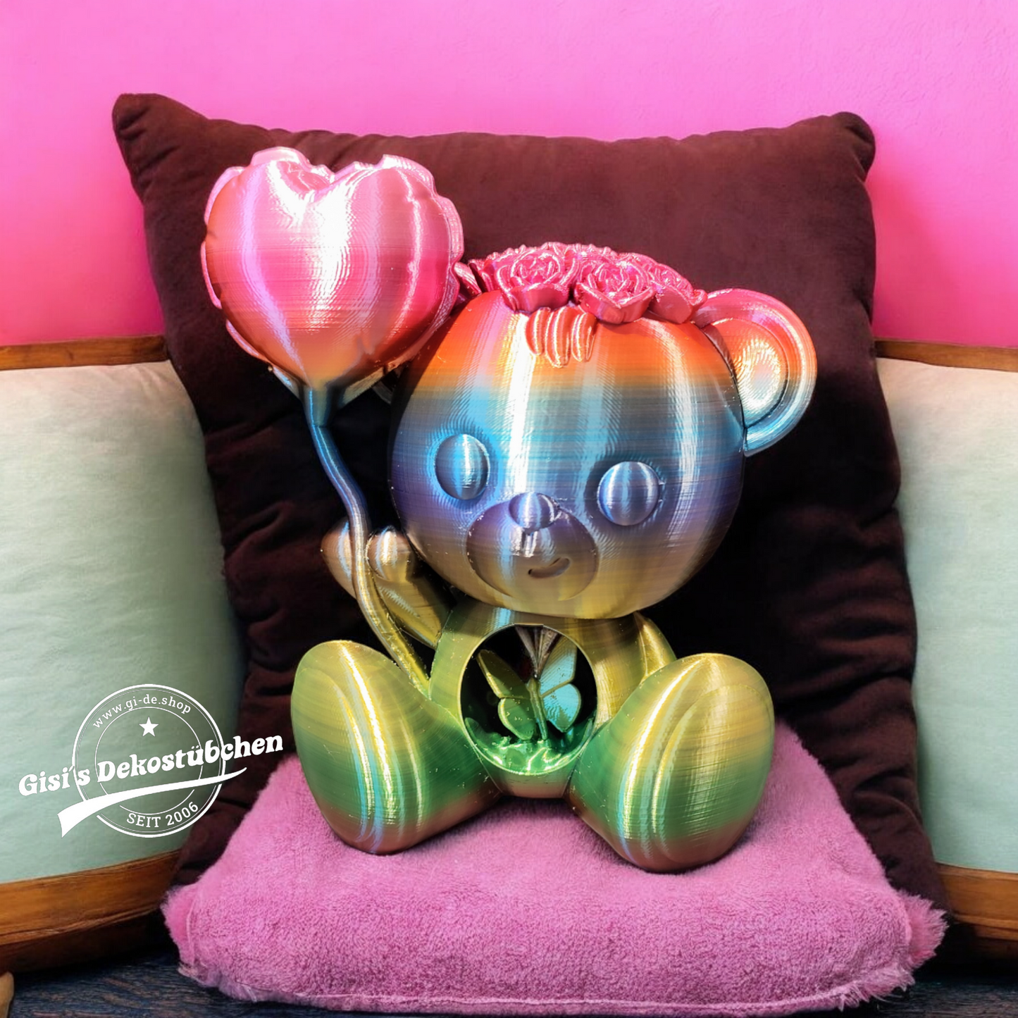 3D Printed - Teddy Bear in Love Statue - Design by Koza Design