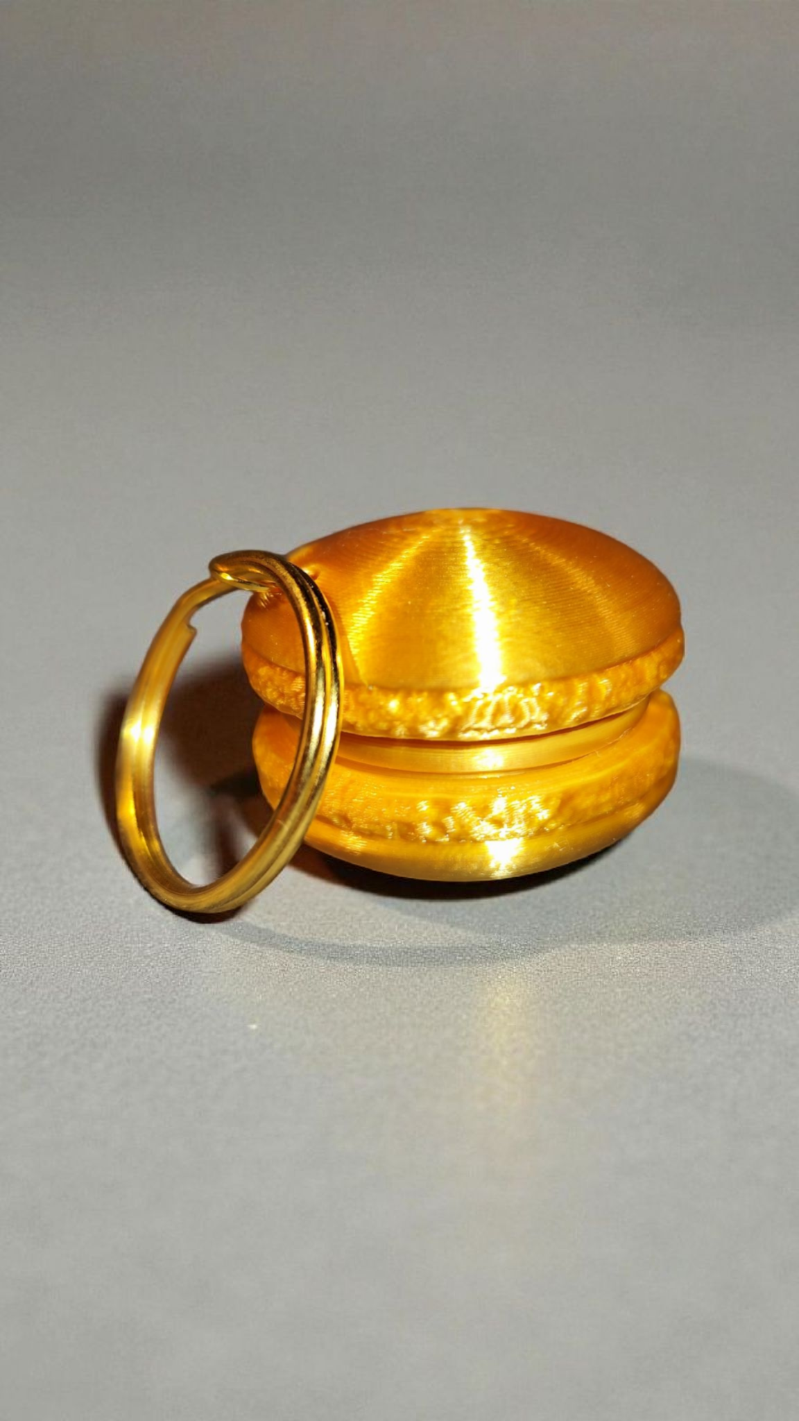 3D printed macaron keychain - cute &amp; colorful mini charm gift