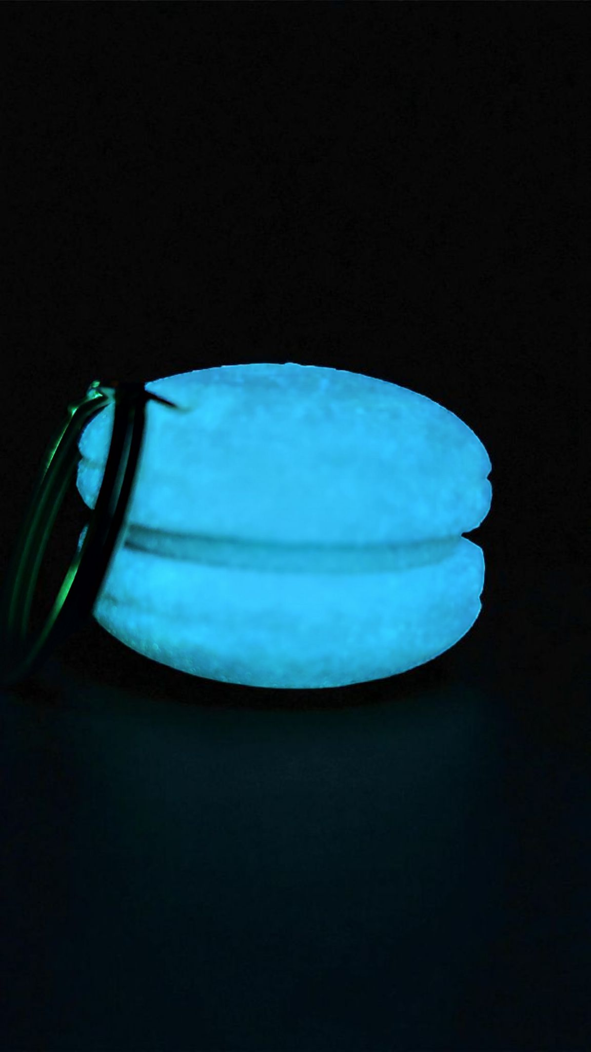 3D printed macaron keychain - cute &amp; colorful mini charm gift