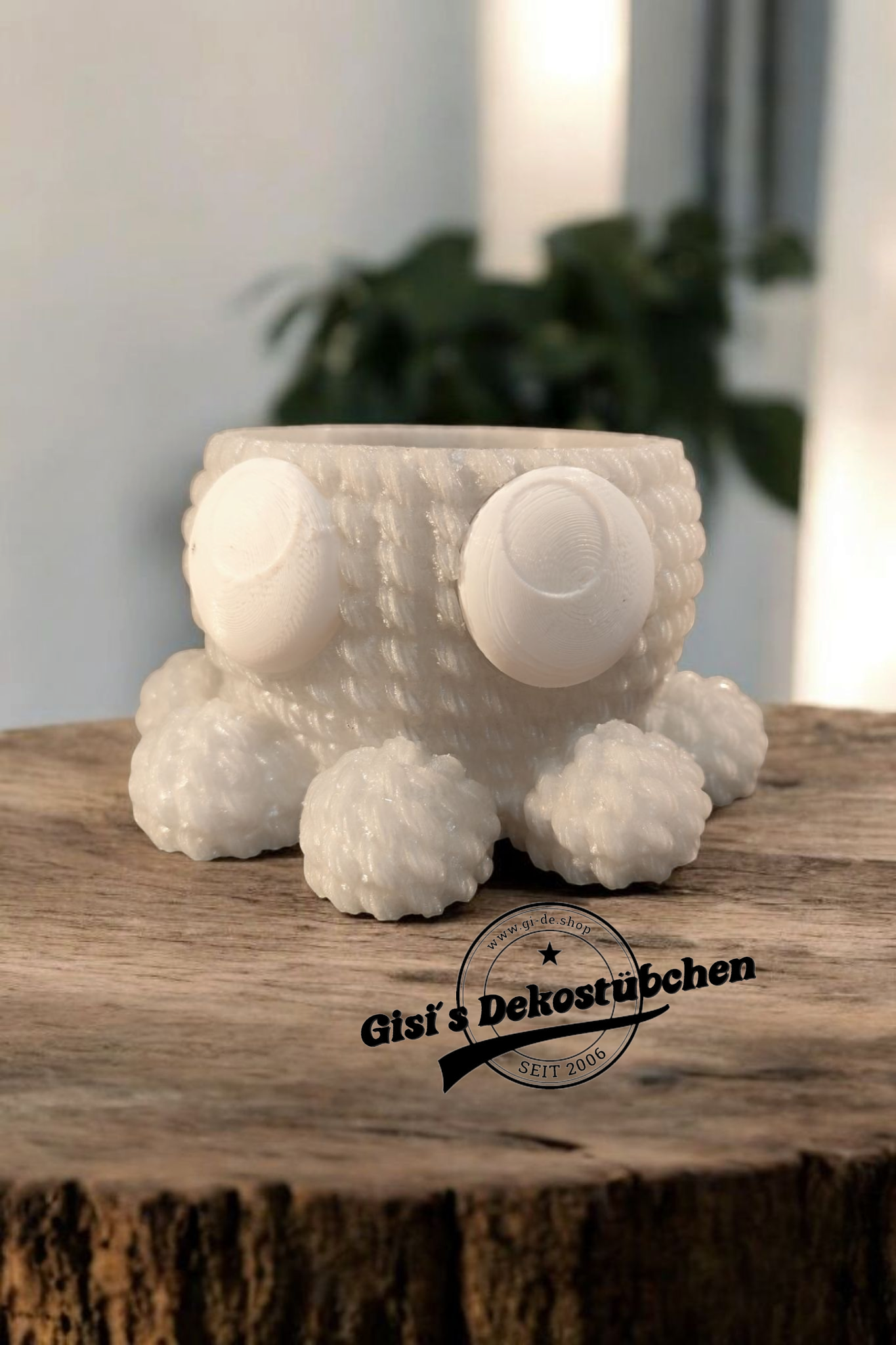 3D octopus pen holder wool look