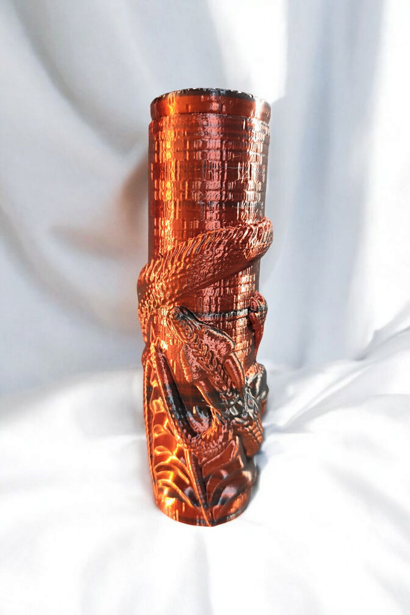 3D printed dragon can screw cap