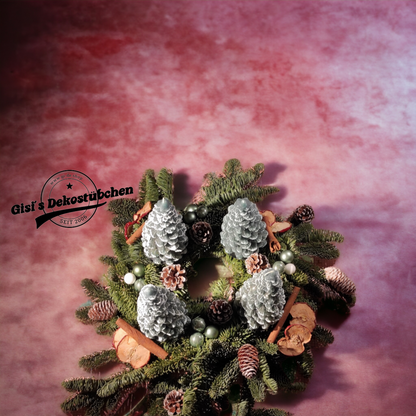 Advent wreath freshly tied green, natural 