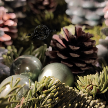 Advent wreath freshly tied green, natural 