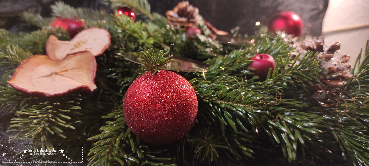 Advent wreath freshly tied red, natural 