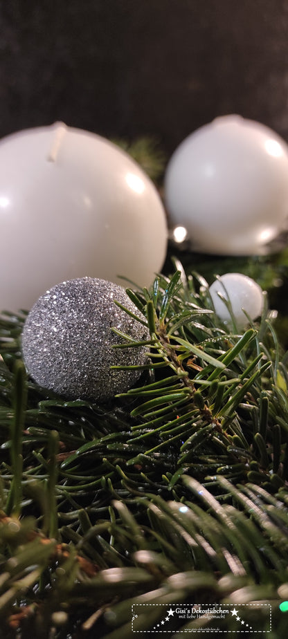 Advent wreath freshly tied white, silver, natural 