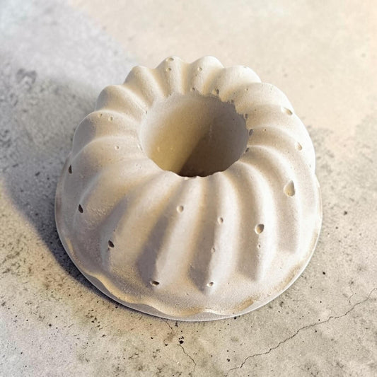 Beton Kerzenhalter „Gugelhupf“ für Stabkerzen