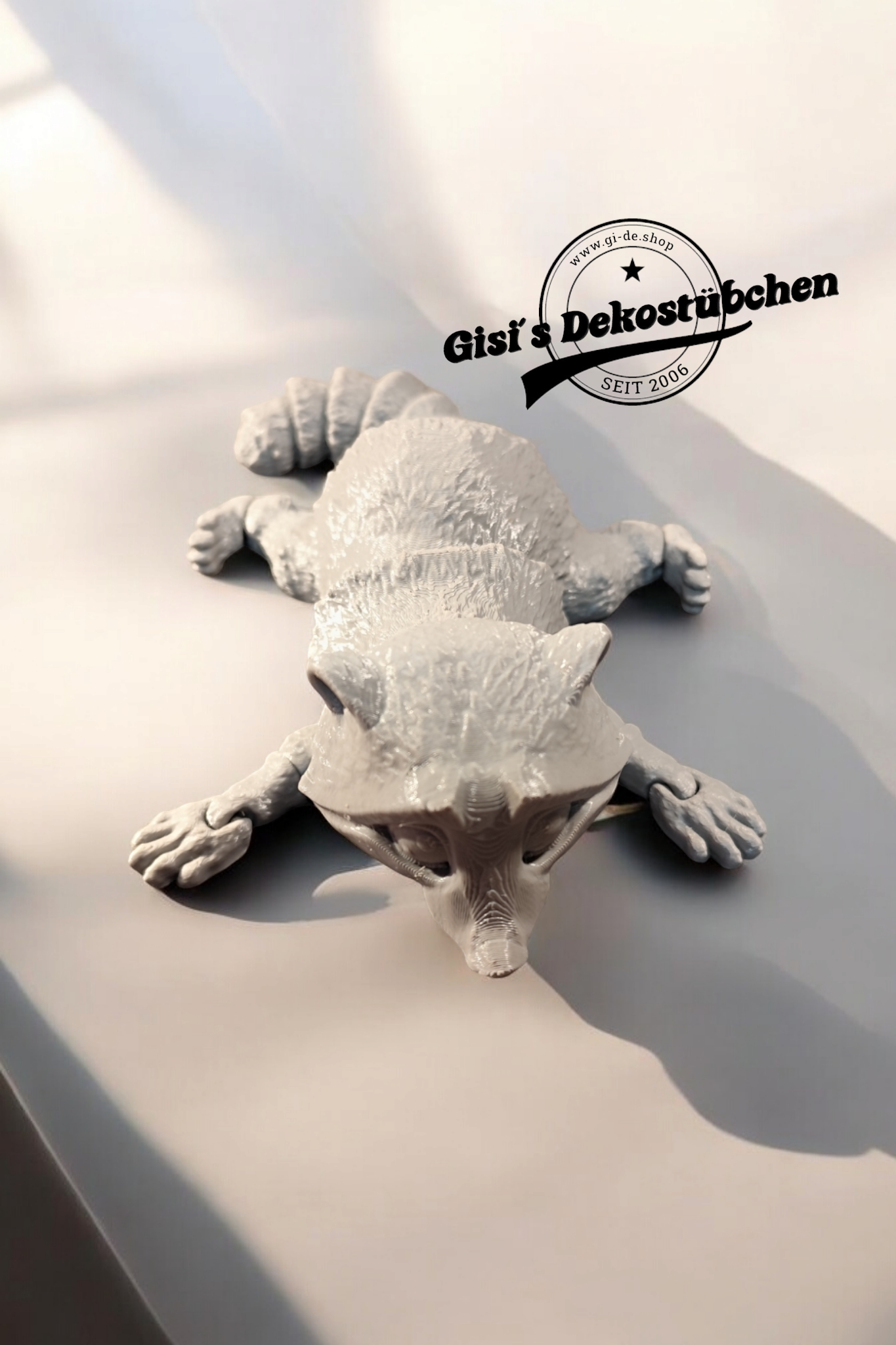 Movable raccoon Putzi large