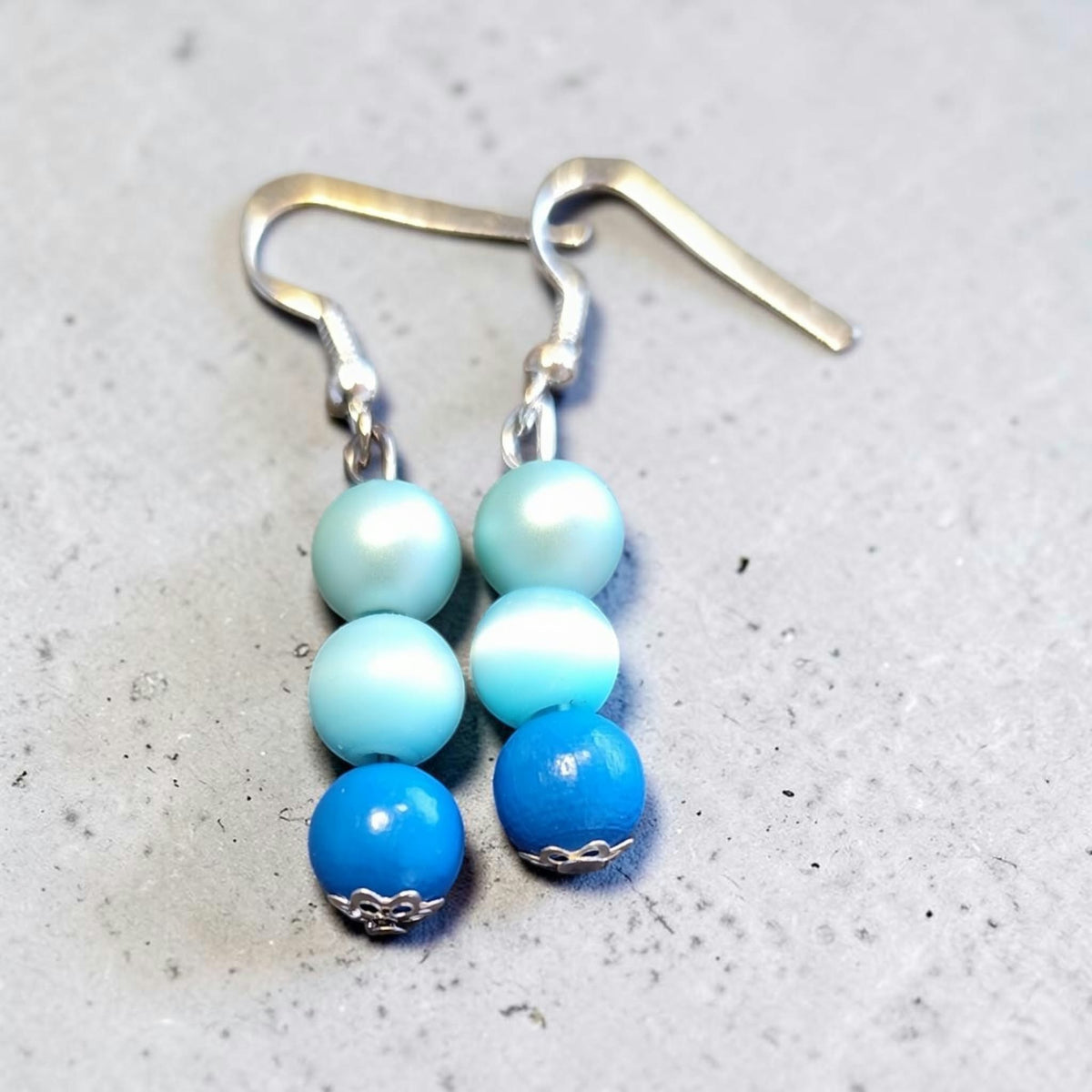 Blaue Perlen-Ohrringe – Modeschmuck in 4 verschiedenen Varianten