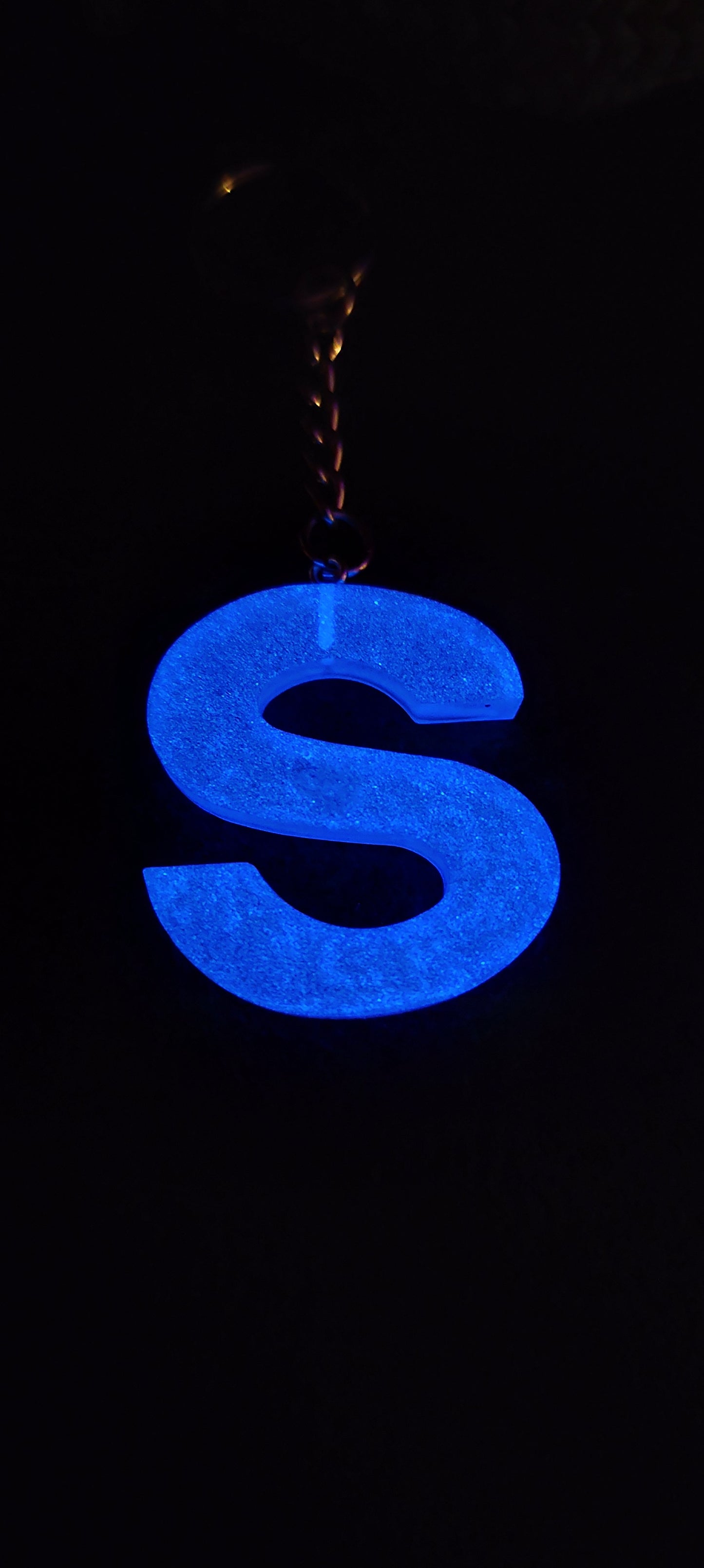 Buchstabe Schlüsselanhänger Glow the Dark