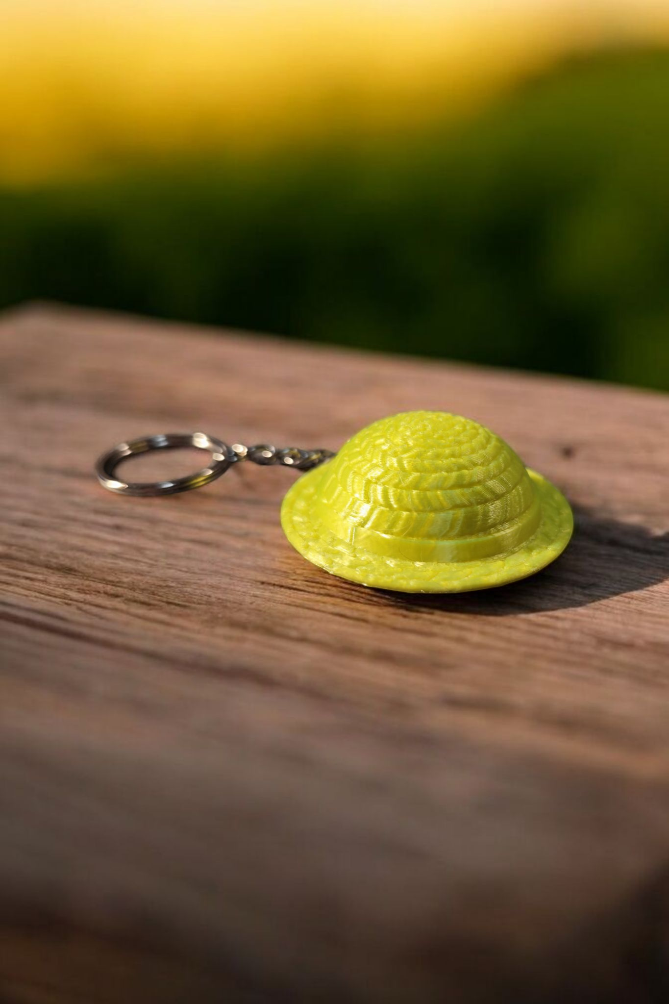 One-piece straw hat keychain