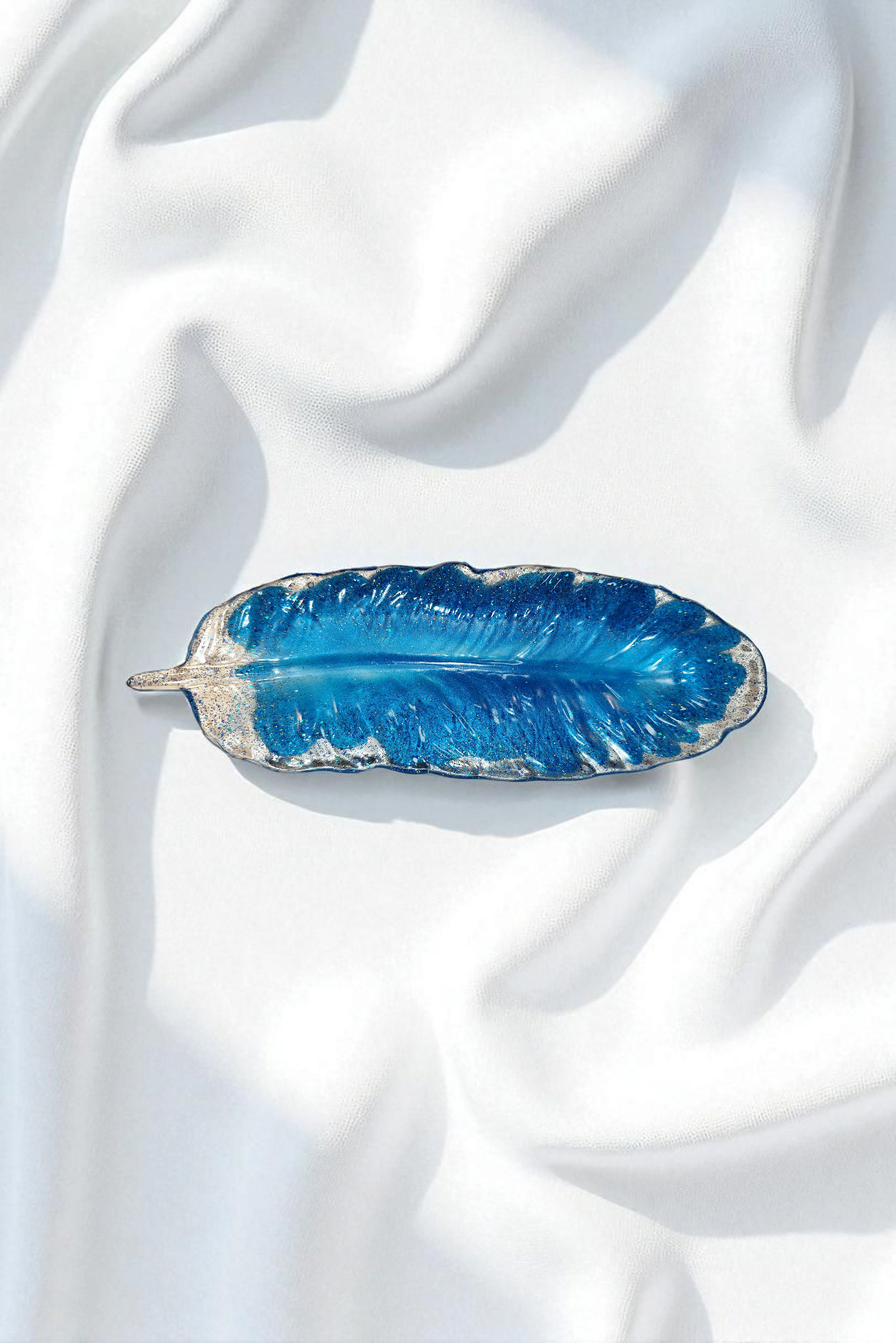 "Feather-light resin bowl – your glossy bowl in your desired colors"