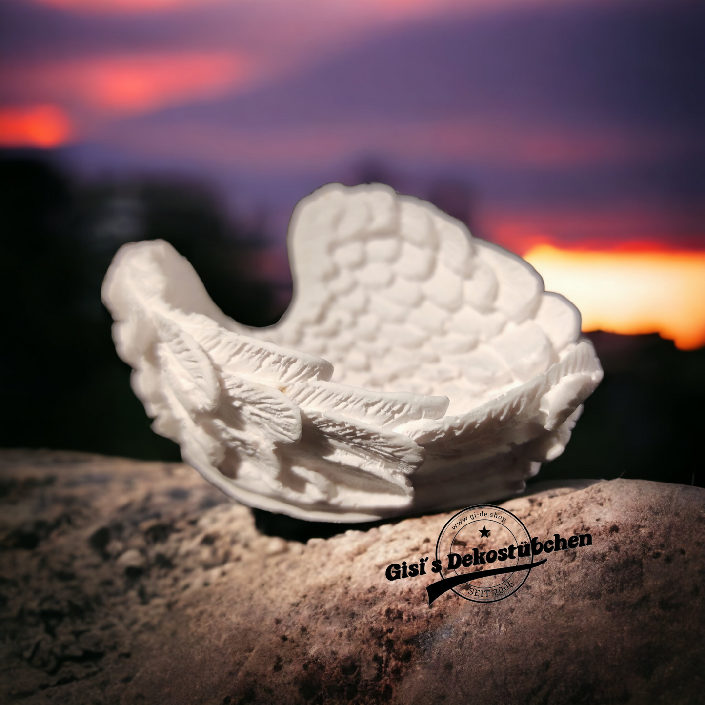 Ceramic wings used as a bowl or storage container