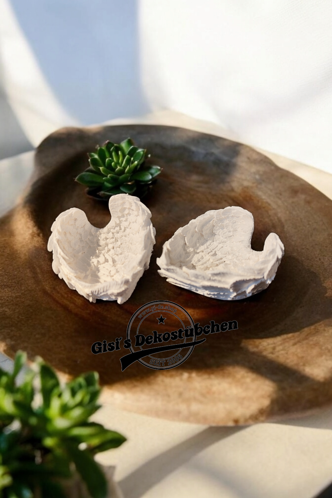 Ceramic wings used as a bowl or storage container