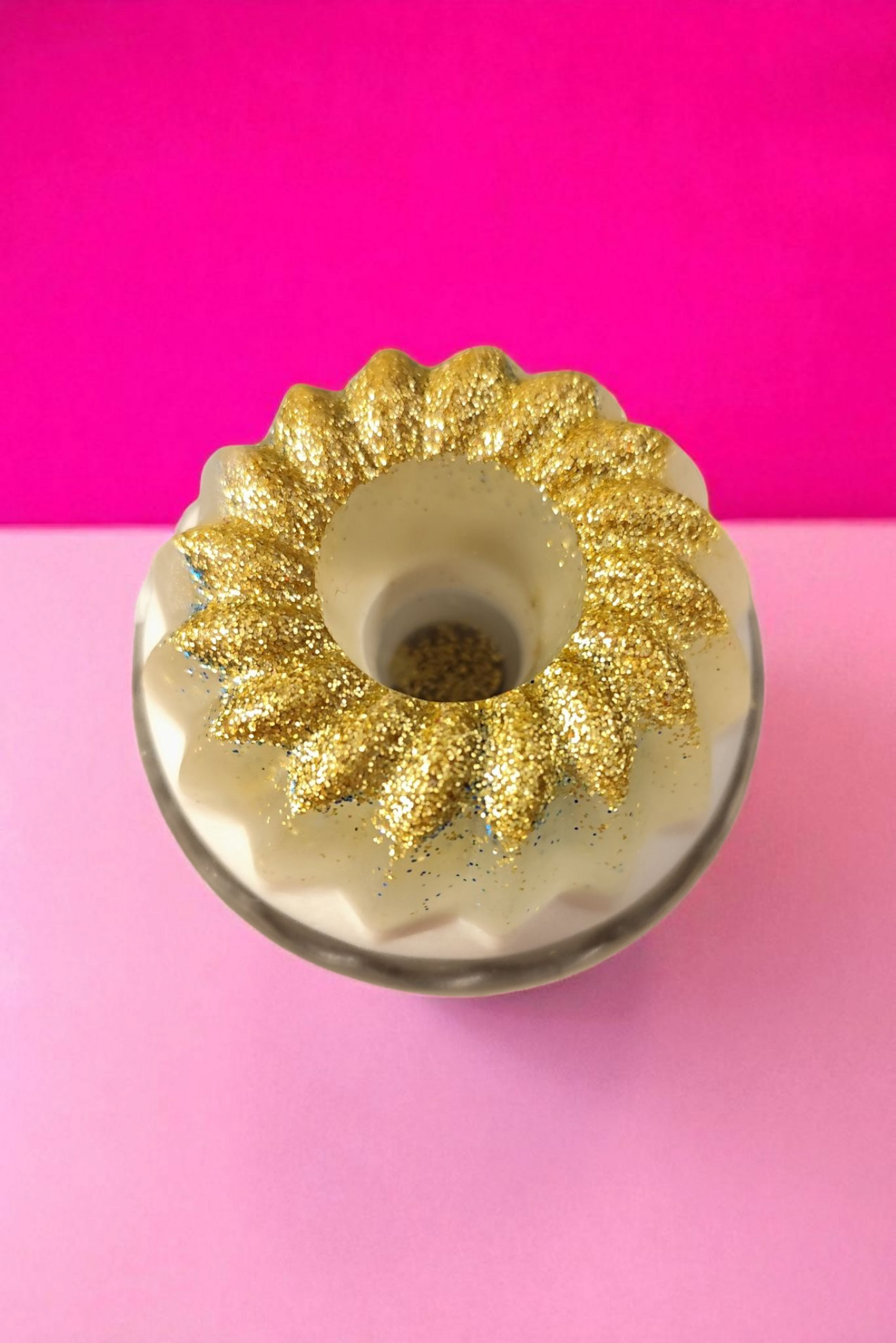 Glitter candle holder for taper candles – hand-poured epoxy resin unique piece – gold effect