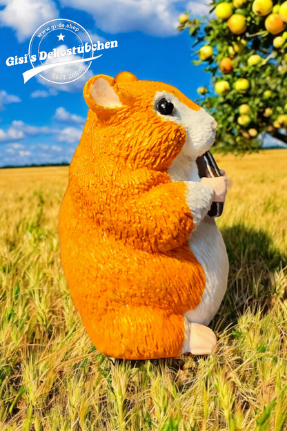 Hamster sculpture, hand-painted, for animal lovers