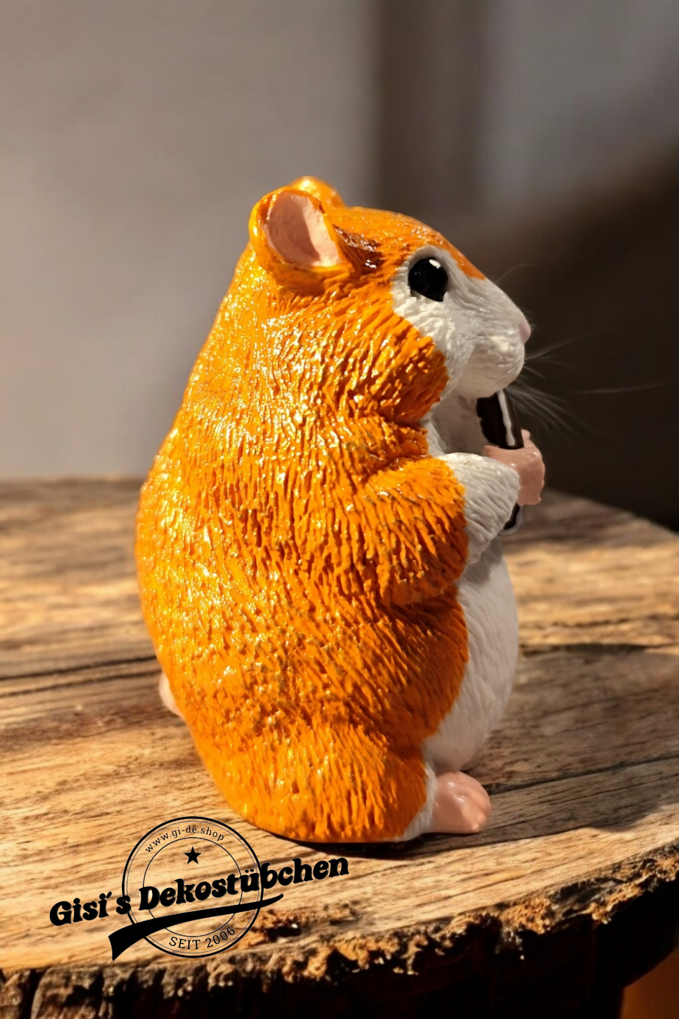 Hamster sculpture, hand-painted, for animal lovers