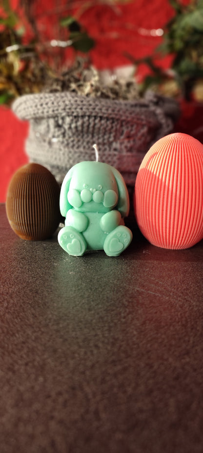 Rabbit candle with heart paws – handmade from soy wax – 6 × 5.5 × 5 cm