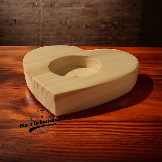 Heart-shaped tealight holder, hand-sawn 