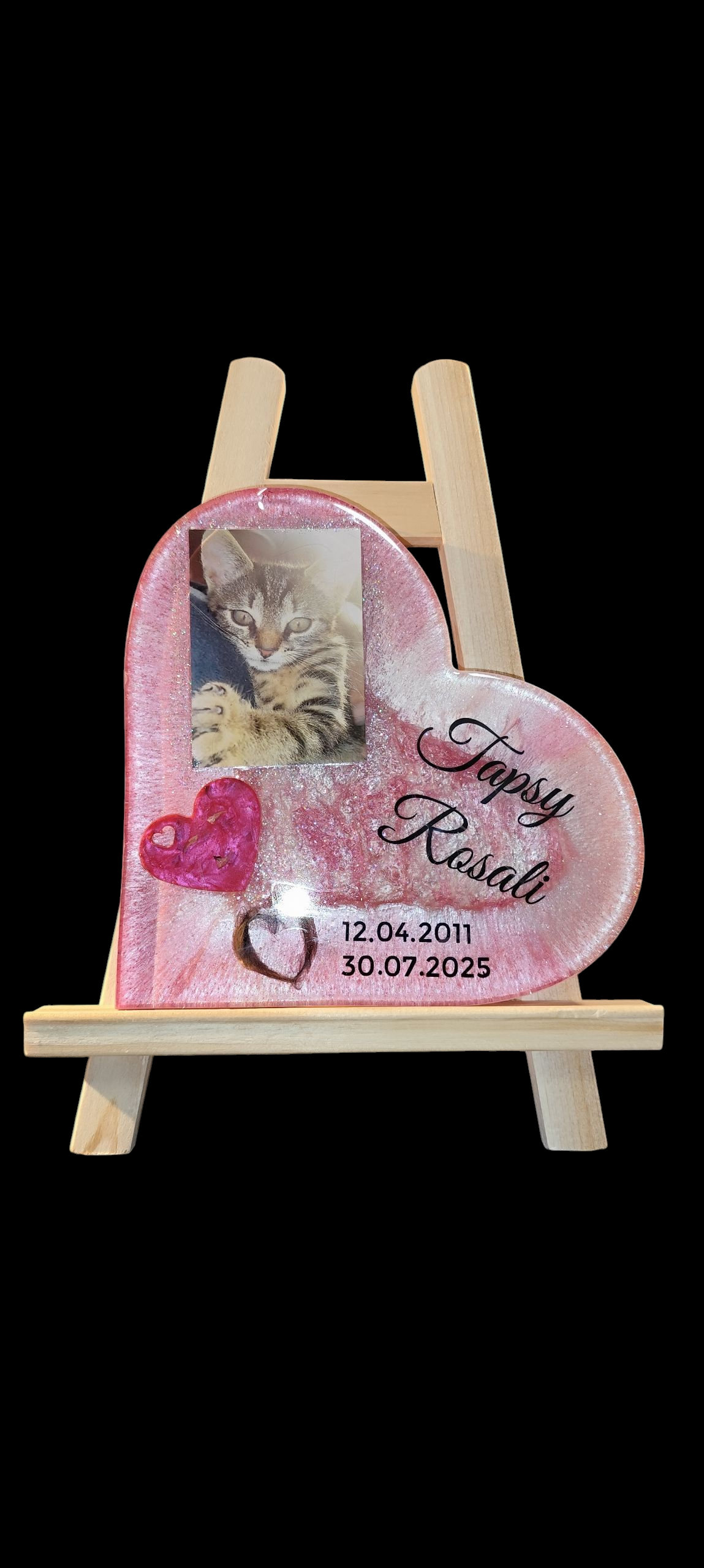 Heart to display with hair, tooth, ashes or claws, photo of your pet as a keepsake