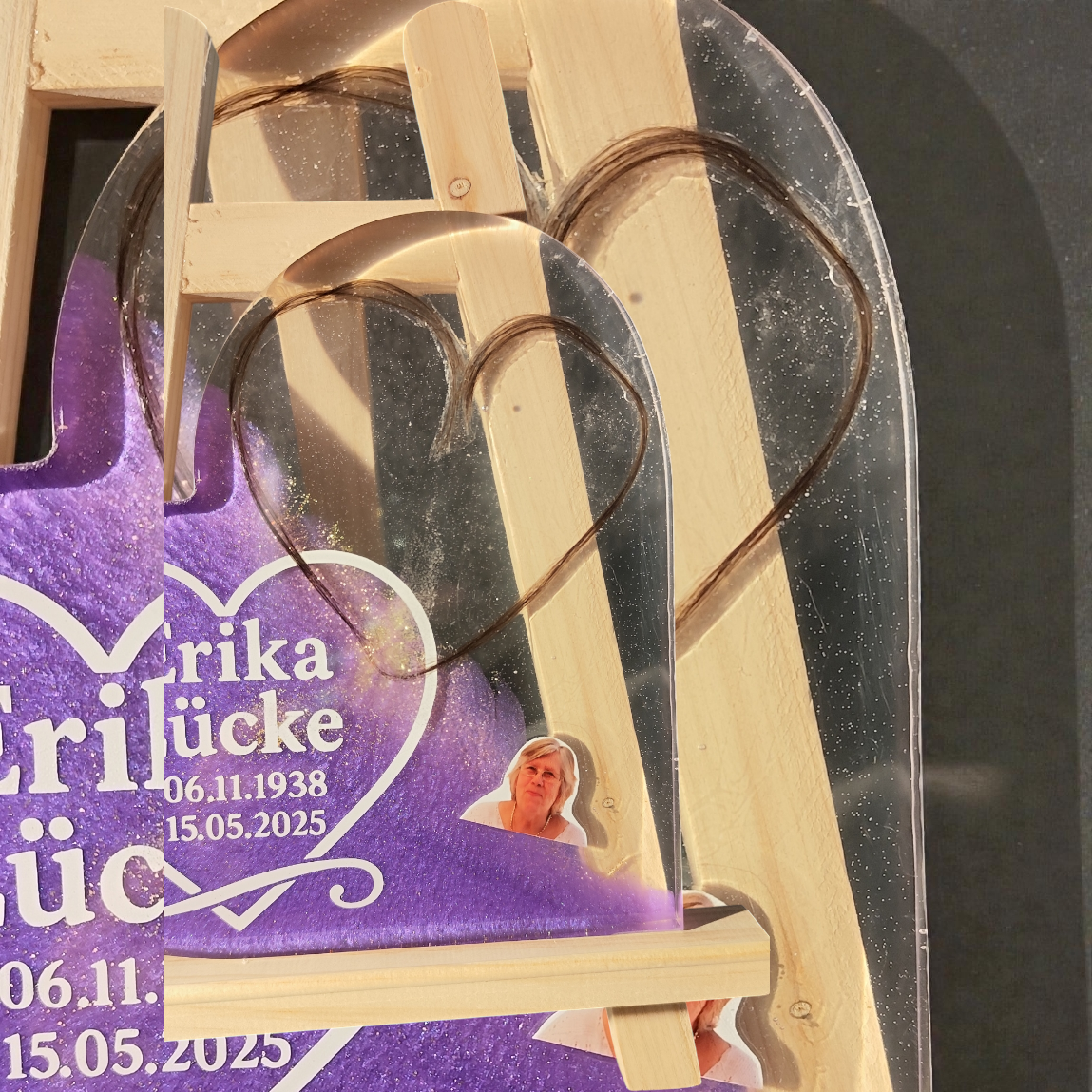 Heart to display with hair, tooth, ashes or claws, photo of your pet as a keepsake