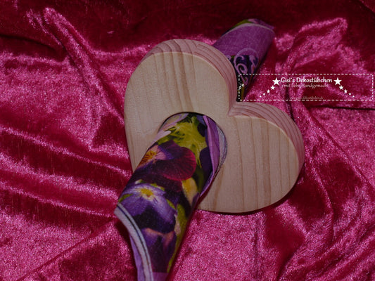 Wooden napkin ring heart