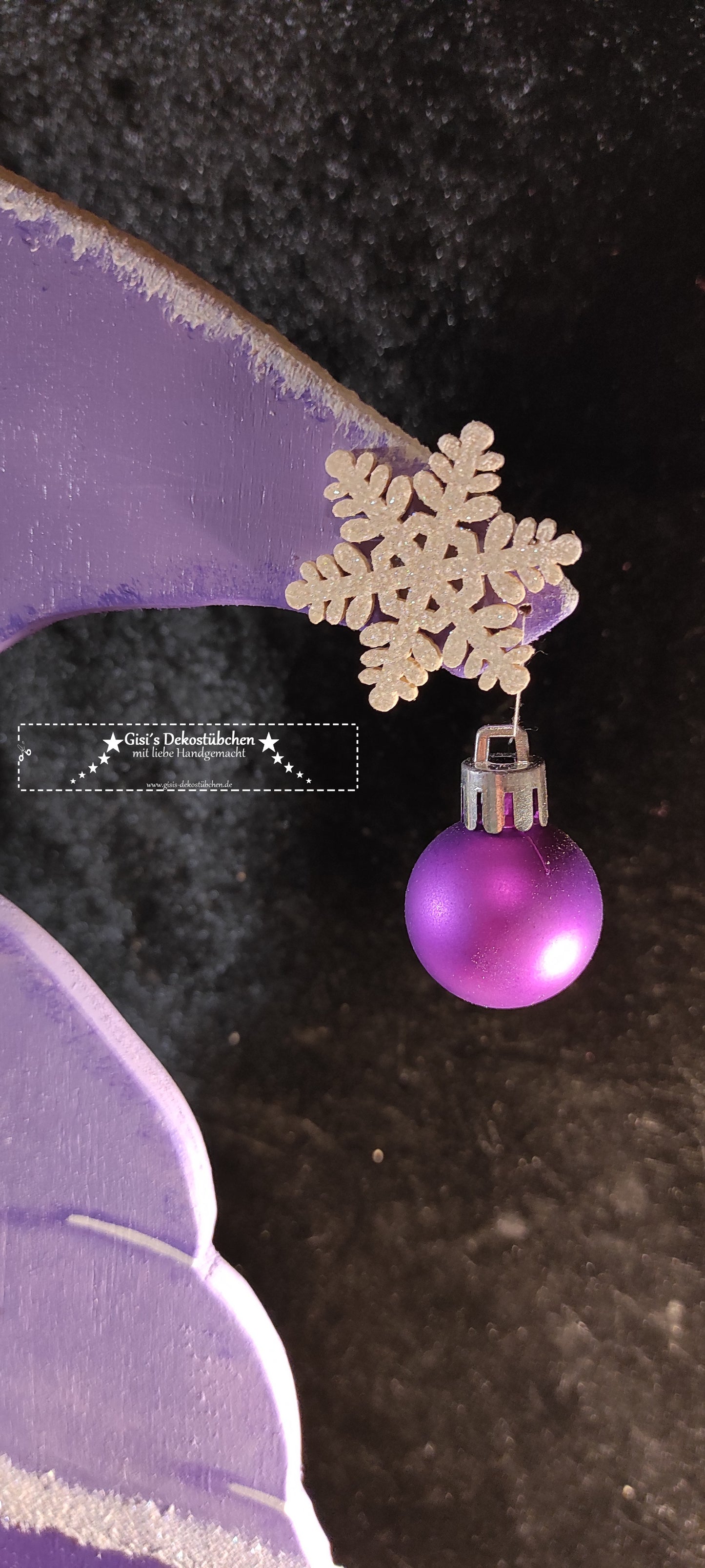 Wooden gnome winter (4 seasons) illuminated