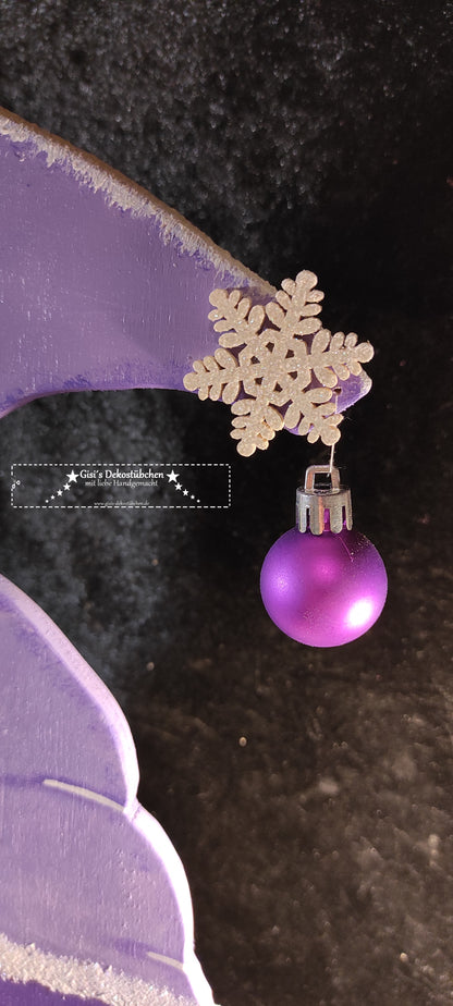 Wooden gnome winter (4 seasons) illuminated