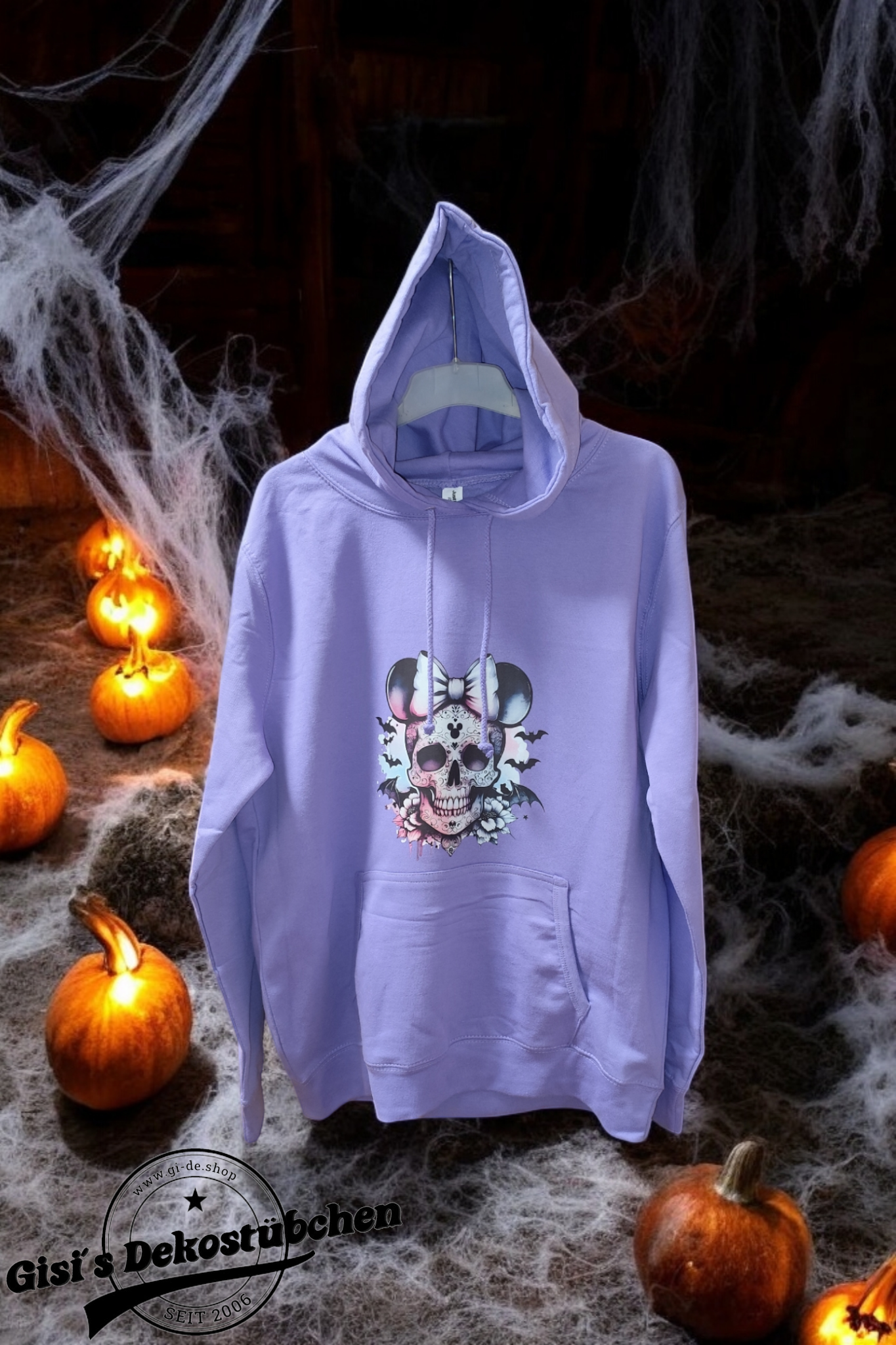 Hoodie with skull 