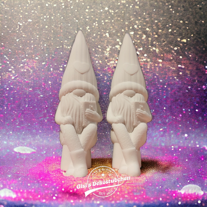 Ceramic gnome No. 1 sitting with heart