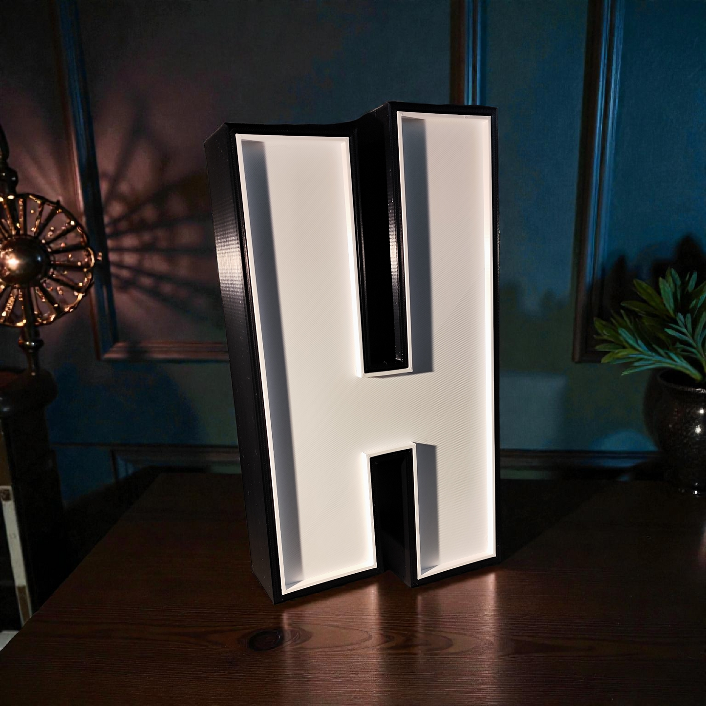 Lightbox letters A-Z – approx. 30 cm – 3D printed – custom design – lightbox for string lights