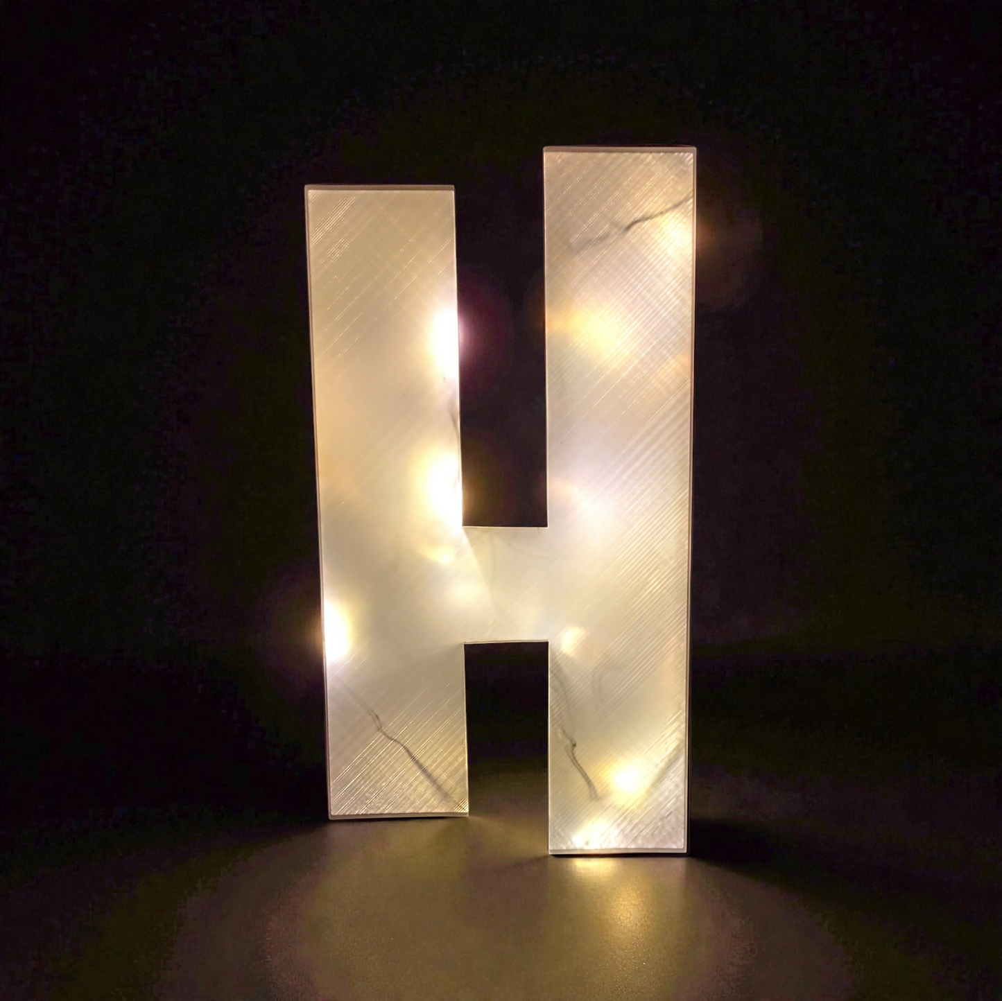 Lightbox letters A-Z – approx. 30 cm – 3D printed – custom design – lightbox for string lights