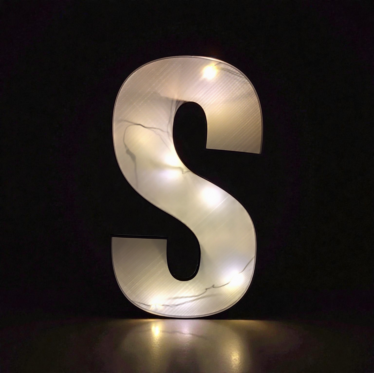 Lightbox letters A-Z – approx. 30 cm – 3D printed – custom design – lightbox for string lights