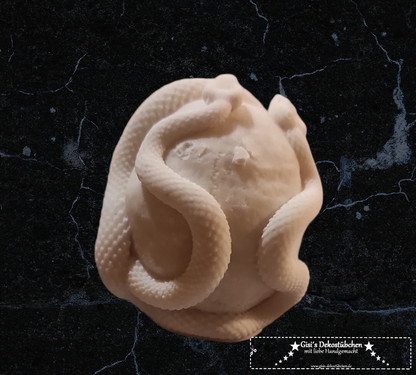 Mini ceramic skull with snakes