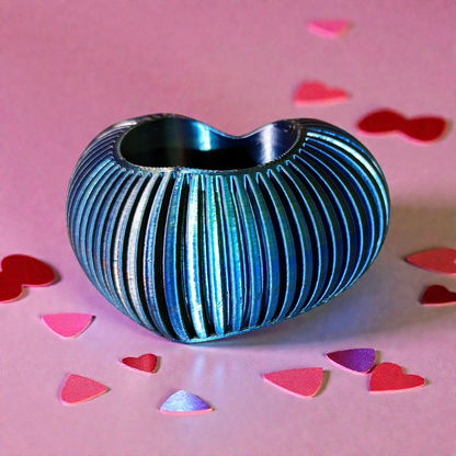 Modern heart-shaped tealight holder – stylish decoration for LED tealights