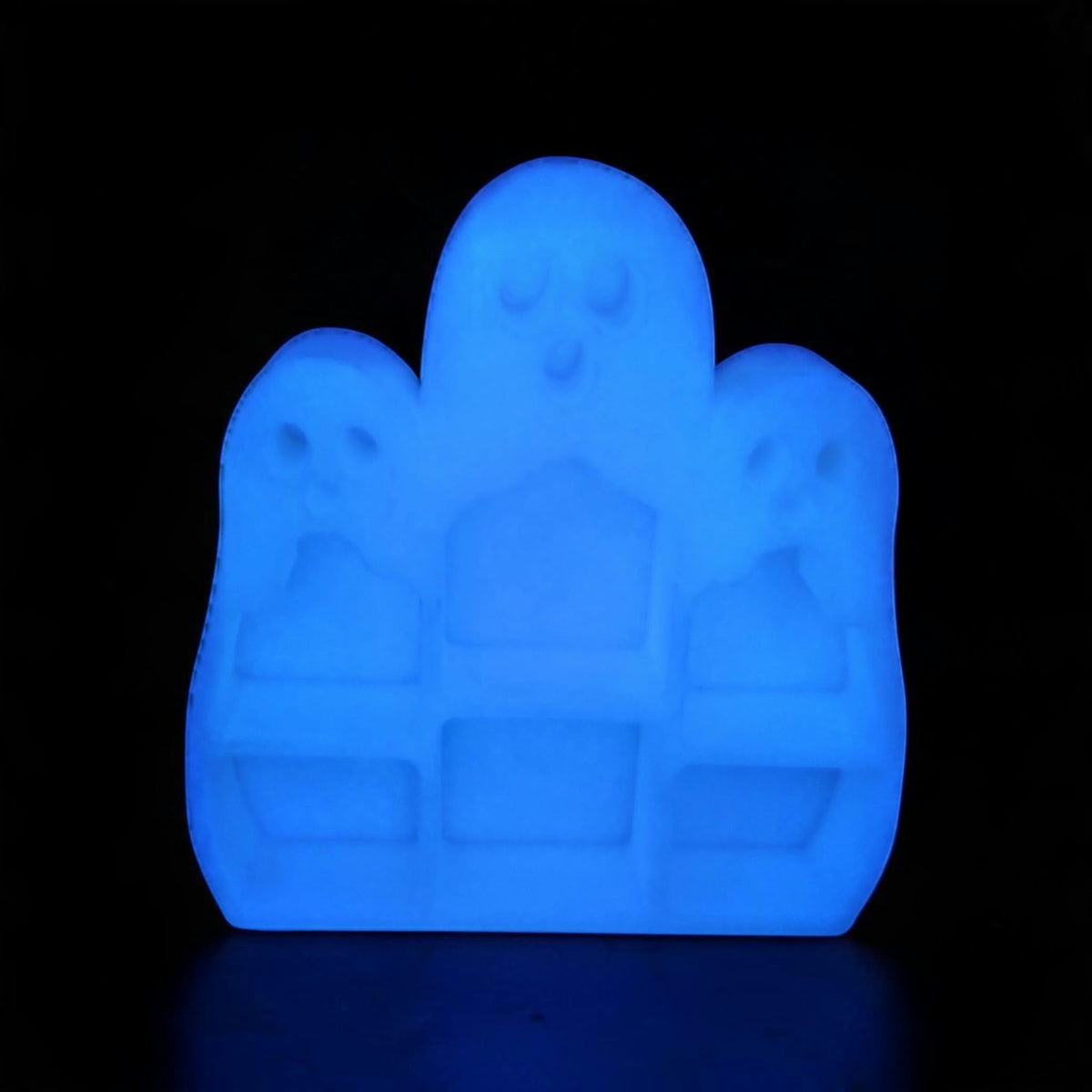 Niedliches Geisterregal – 3D-gedrucktes Mini-Regal mit 6 Fächern in Wunschfarbe